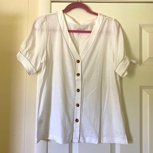 🧁 NWT Loft Outlet Tie Sleeve Button Top Medium